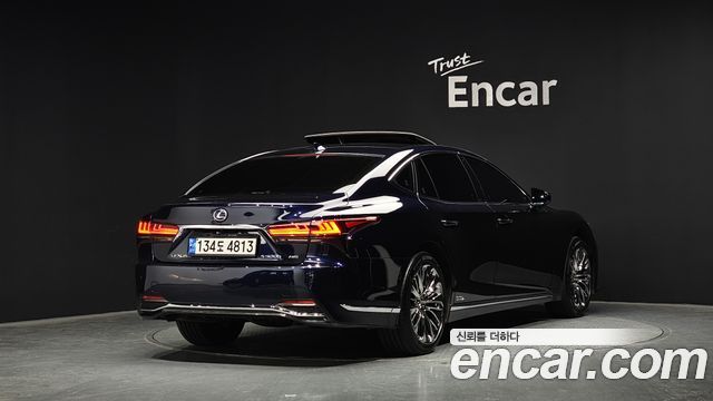 2022 Lexus LS500h (5th gen) 3.5 Platinum AWD — снимка 2