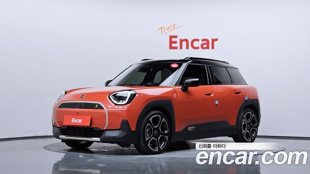 2025 Mini Ace (1st gen) SE Favored