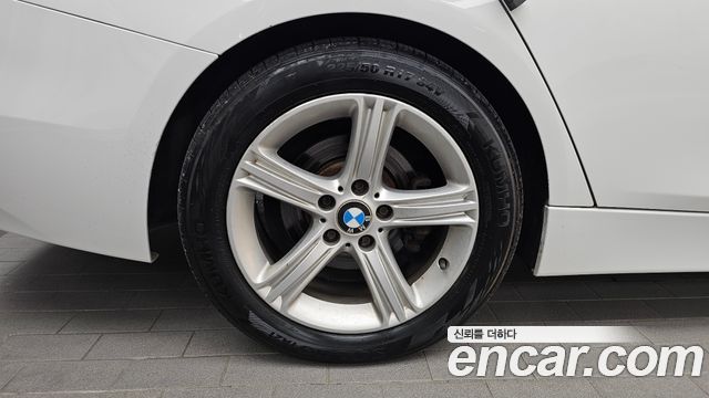 2013 BMW 3 Series (F30) 320d Touring — снимка 5