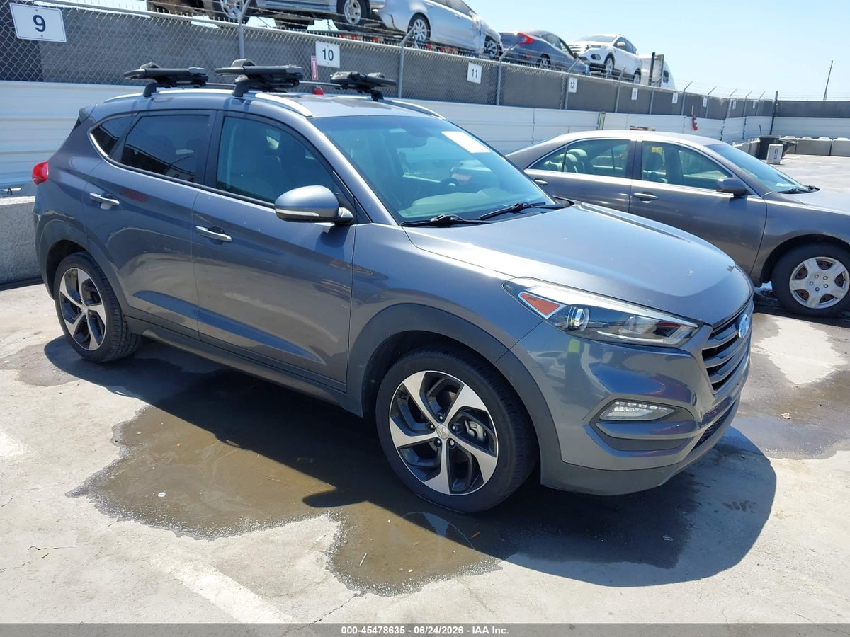 2016 HYUNDAI TUCSON SPORT