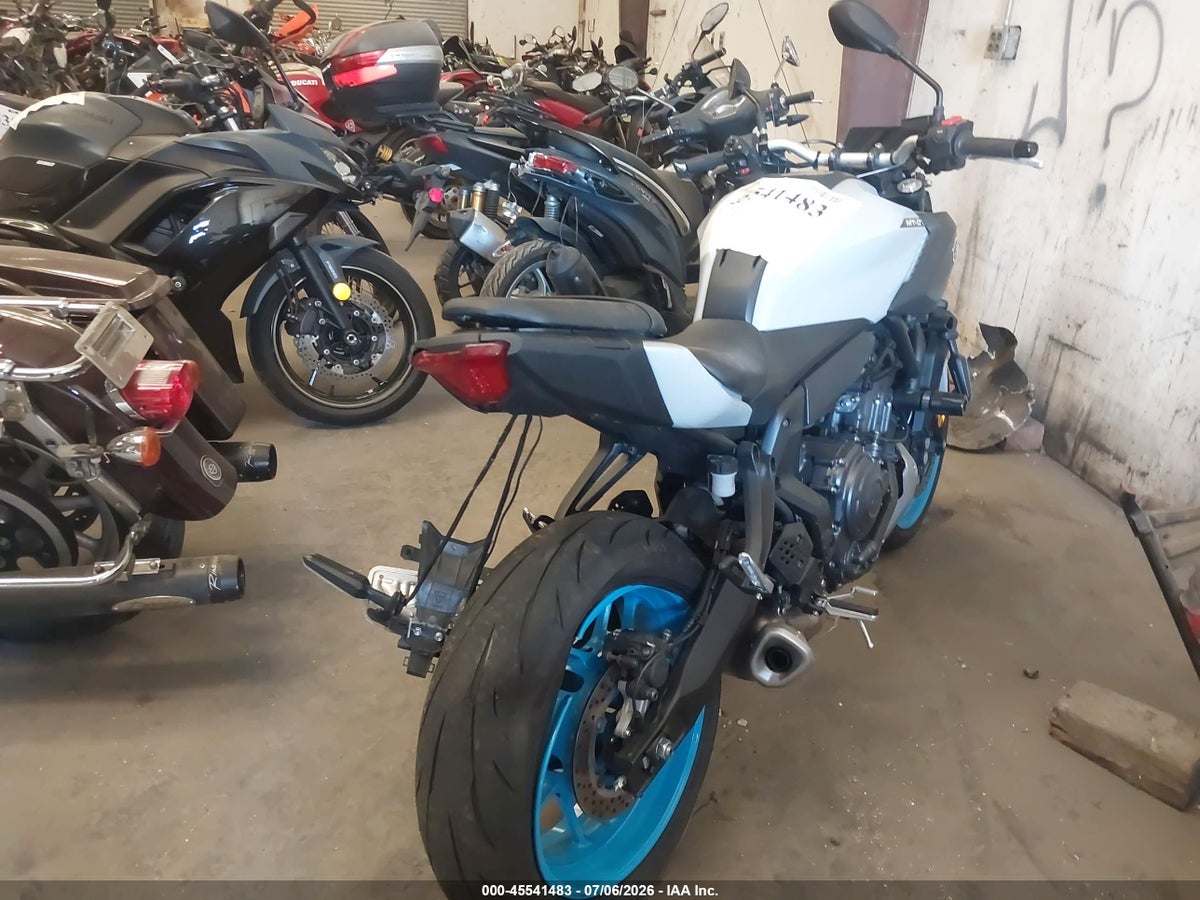 2025 YAMAHA MTN690 C — снимка 4