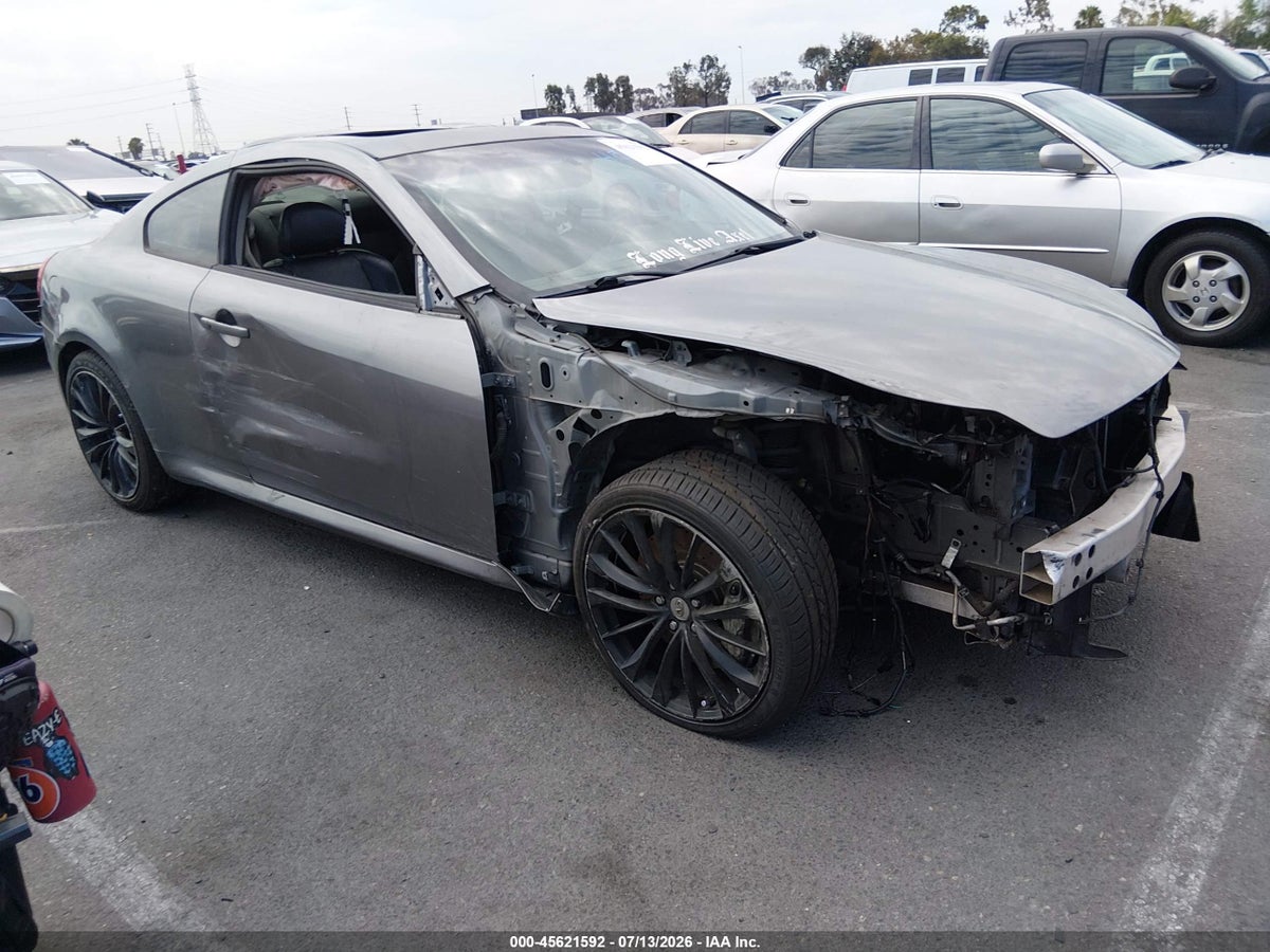 2011 INFINITI G37 JOURNEY