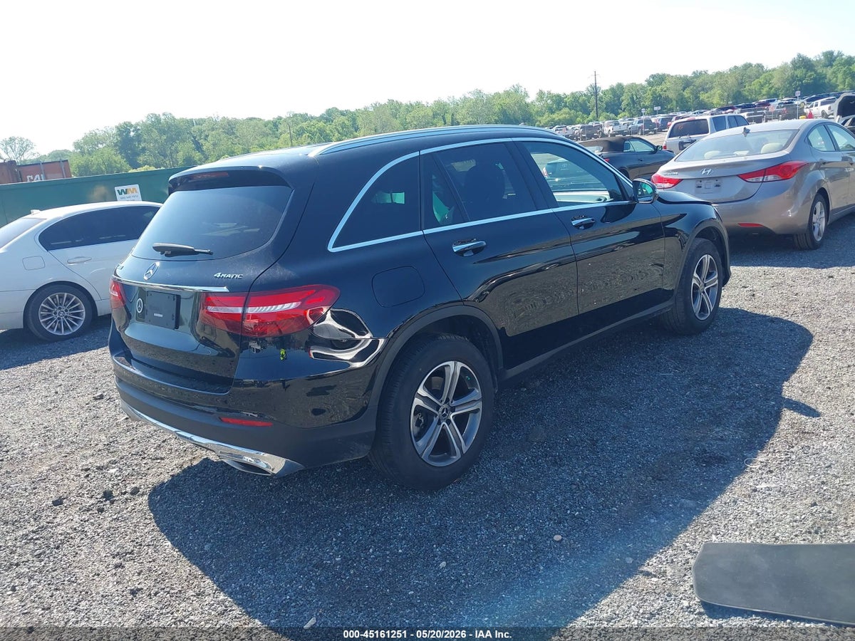 2019 MERCEDES-BENZ GLC 300 4MATIC — снимка 4