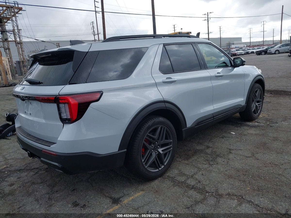 2026 FORD EXPLORER ST-LINE — снимка 4