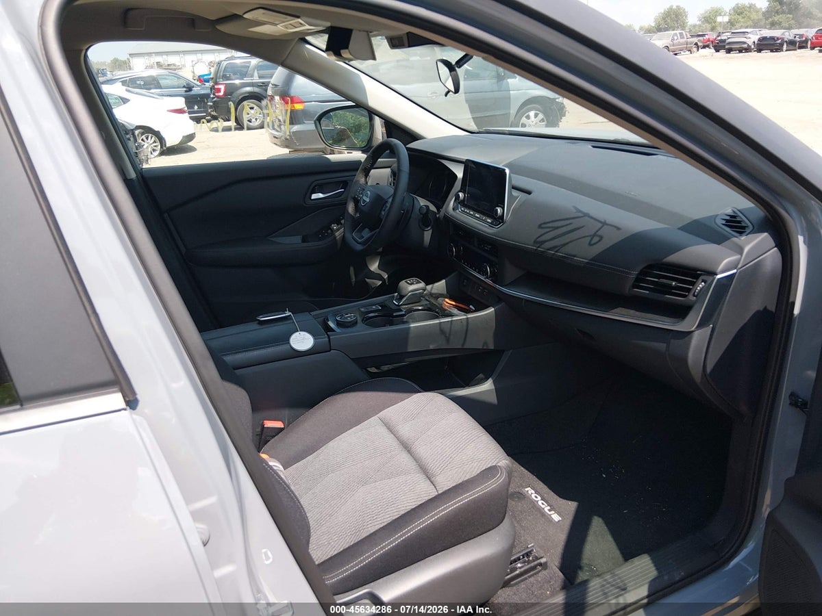 2026 NISSAN ROGUE SV — снимка 5