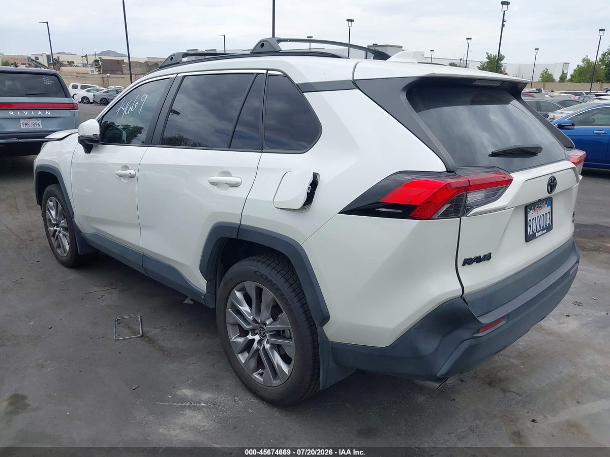 2022 TOYOTA RAV4 XLE PREMIUM — снимка 3