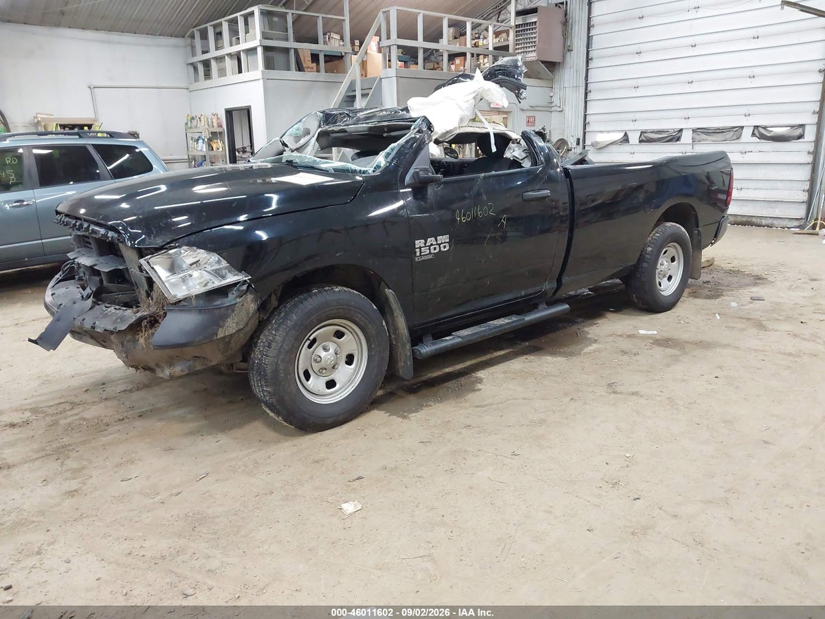 2023 RAM 1500 CLASSIC TRADESMAN 4X4 8' BOX — снимка 2