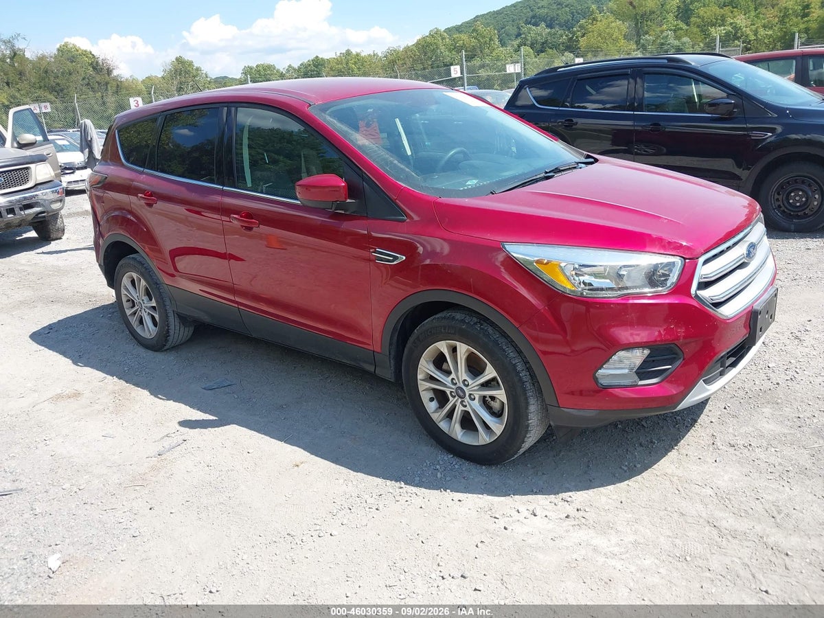 2017 FORD ESCAPE SE