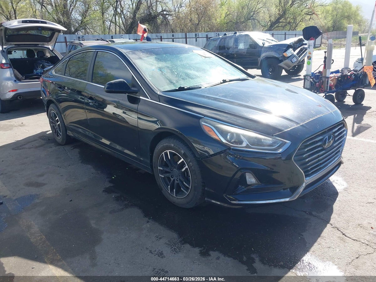 2018 HYUNDAI SONATA SE