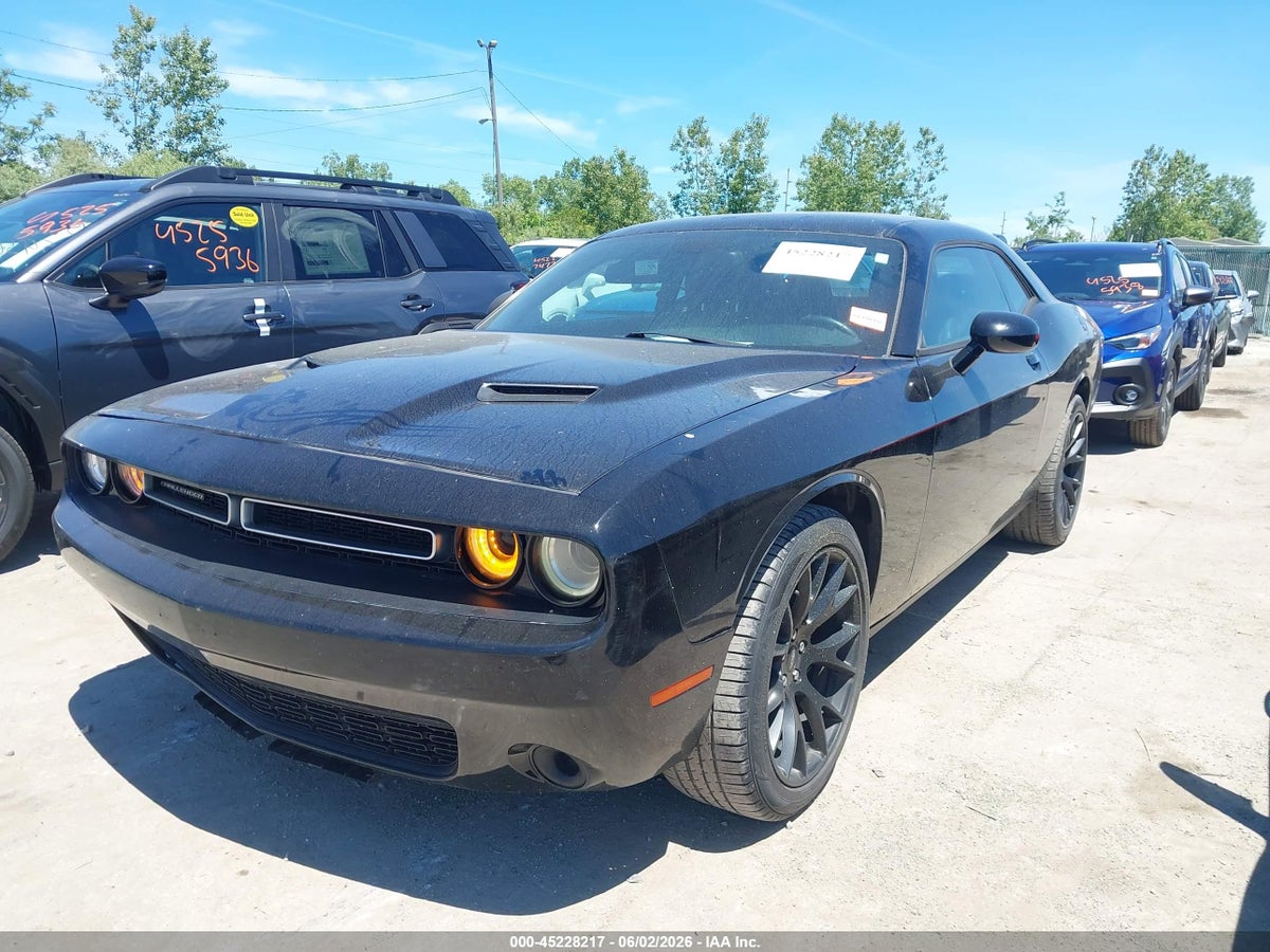 2015 DODGE CHALLENGER SXT — снимка 2