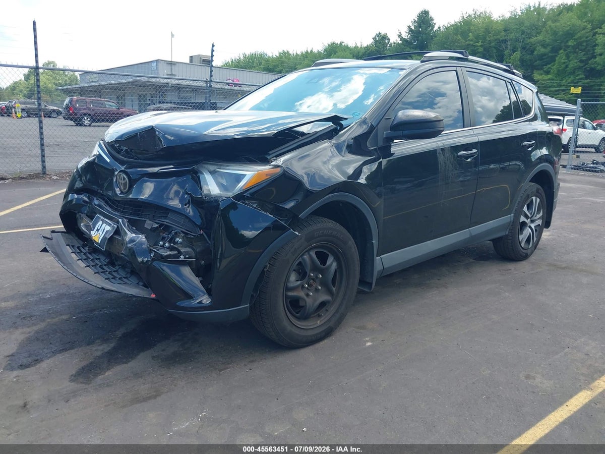 2017 TOYOTA RAV4 LE — снимка 2