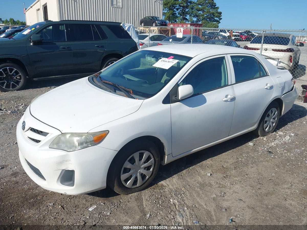 2013 TOYOTA COROLLA L — снимка 2