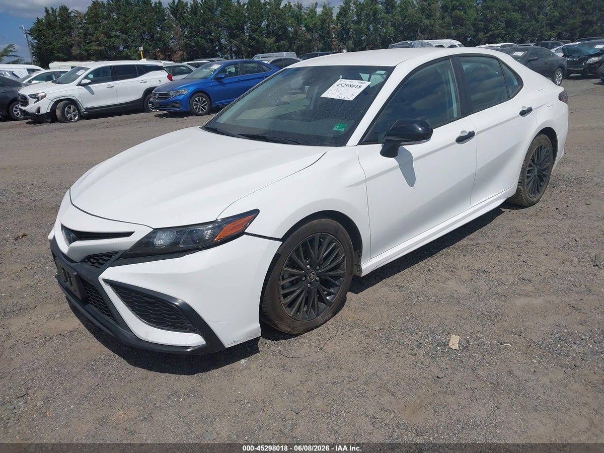 2022 TOYOTA CAMRY NIGHTSHADE EDITION HYBRID — снимка 2