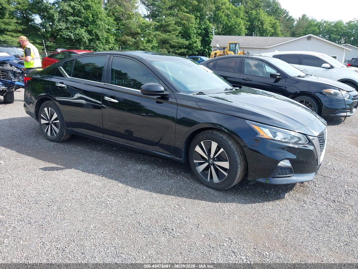2022 NISSAN ALTIMA SV FWD