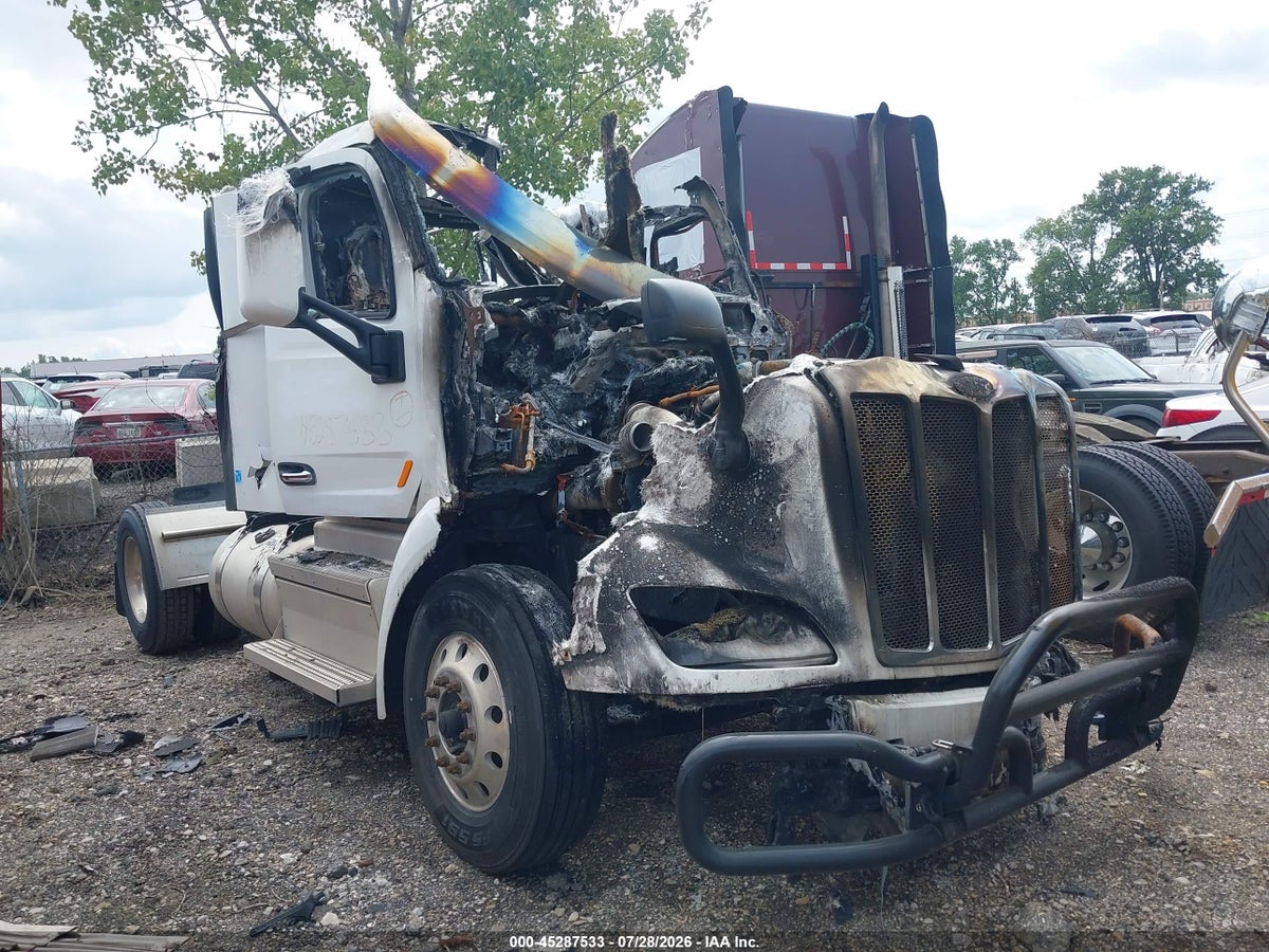 2018 PETERBILT 579