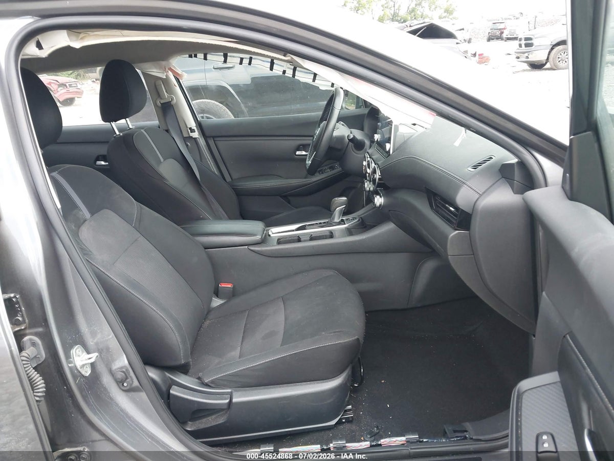 2022 NISSAN SENTRA SV XTRONIC CVT — снимка 5