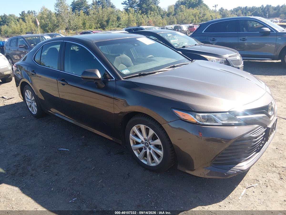 2018 TOYOTA CAMRY LE