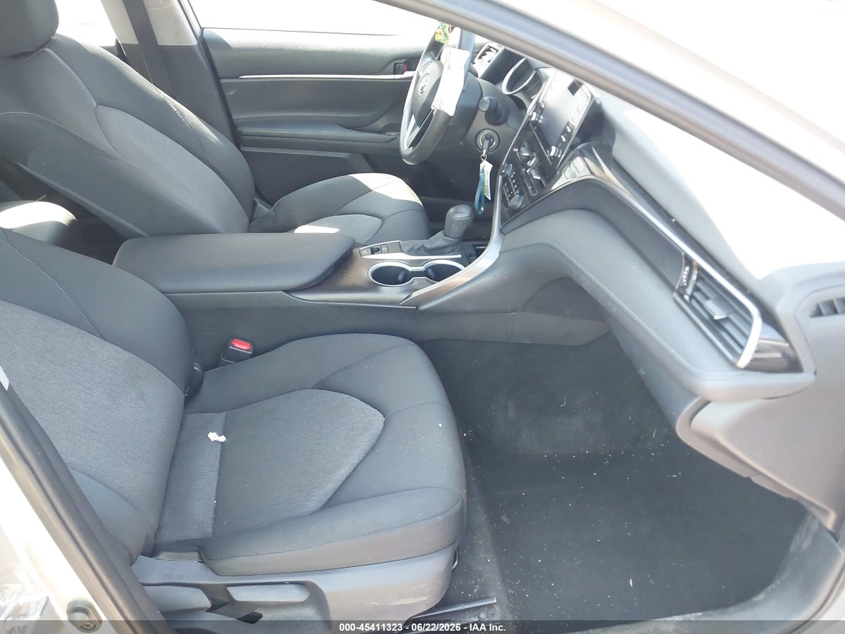 2021 TOYOTA CAMRY LE — снимка 5