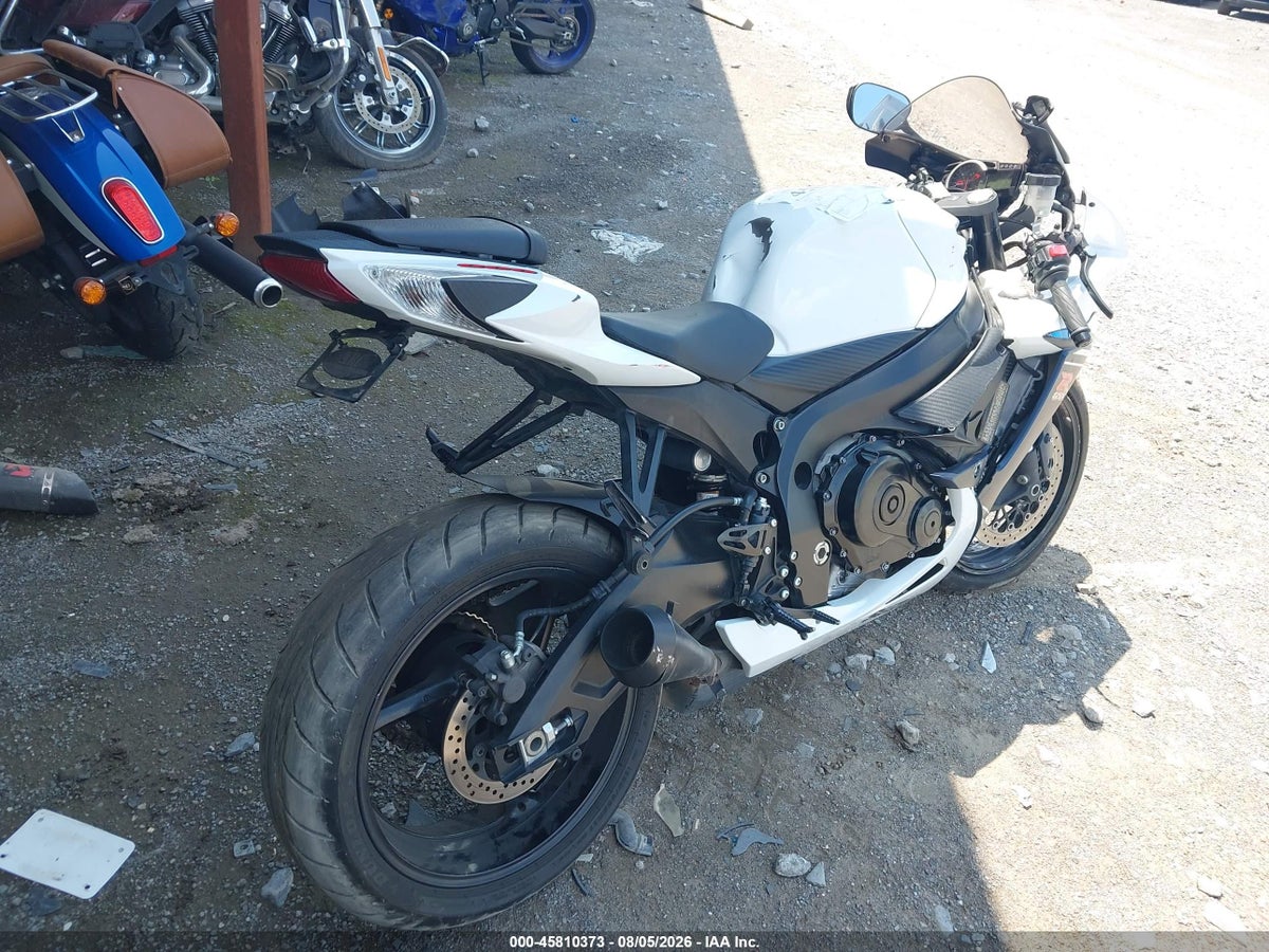 2023 SUZUKI GSX-R600 — снимка 4