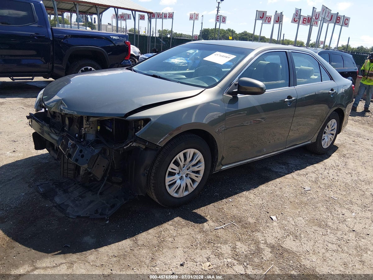 2014 TOYOTA CAMRY LE — снимка 2