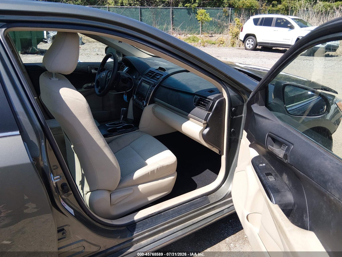 2014 TOYOTA CAMRY LE — снимка 5