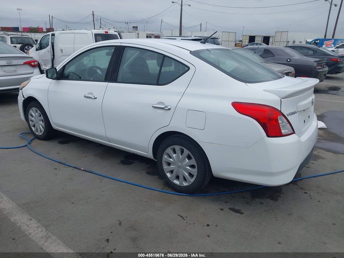 2018 NISSAN VERSA 1.6 SV — снимка 3