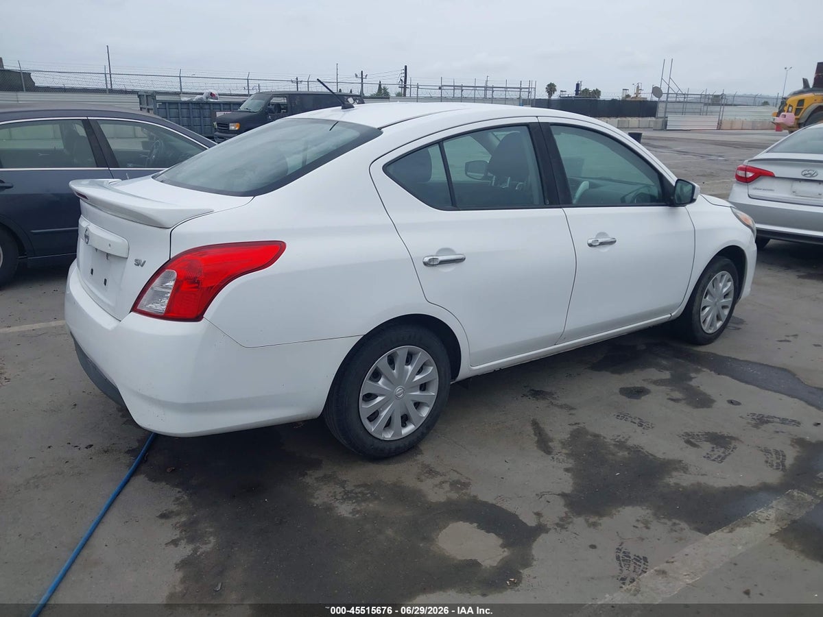 2018 NISSAN VERSA 1.6 SV — снимка 4