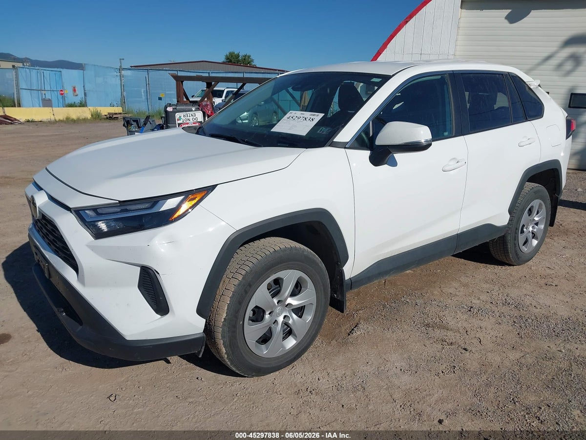 2023 TOYOTA RAV4 LE — снимка 2