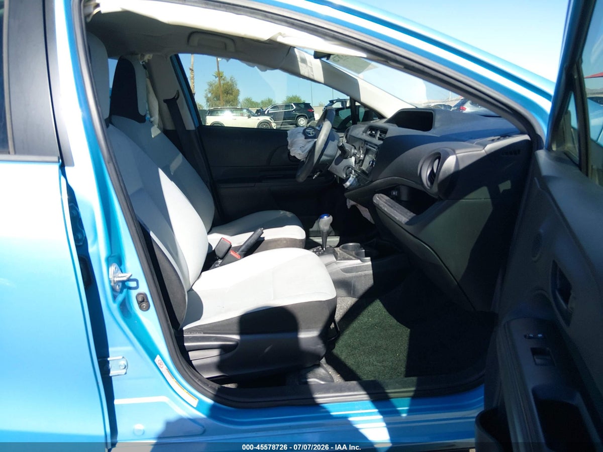 2015 TOYOTA PRIUS C ONE — снимка 5
