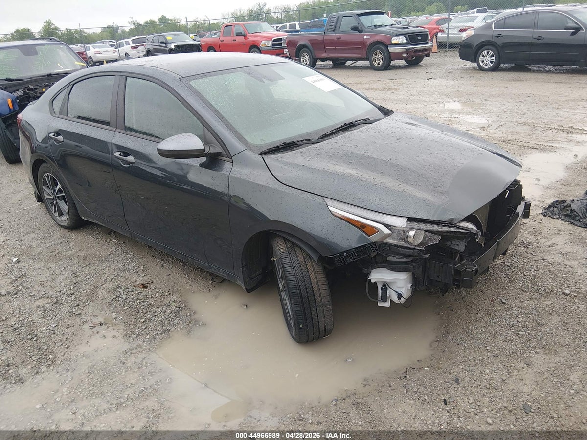 2022 KIA FORTE LXS