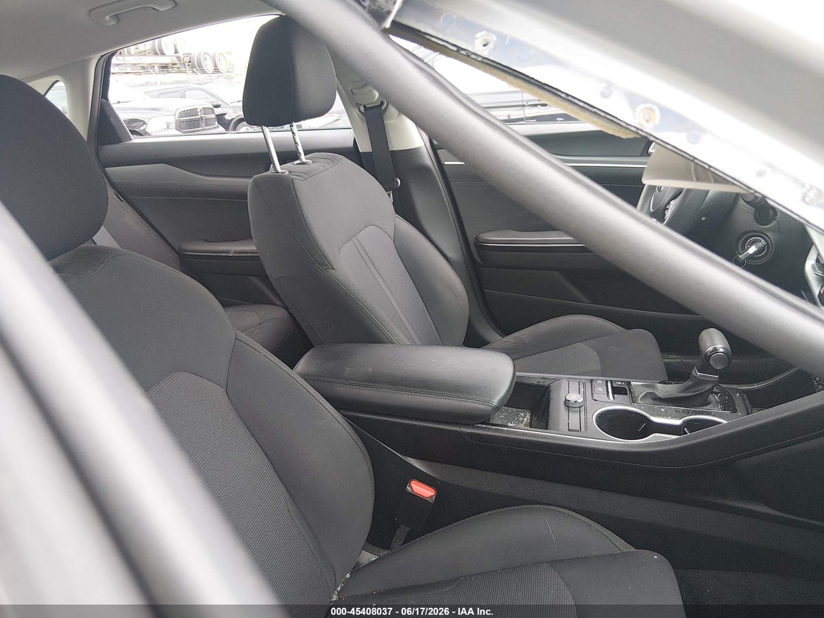 2021 KIA K5 LX — снимка 5