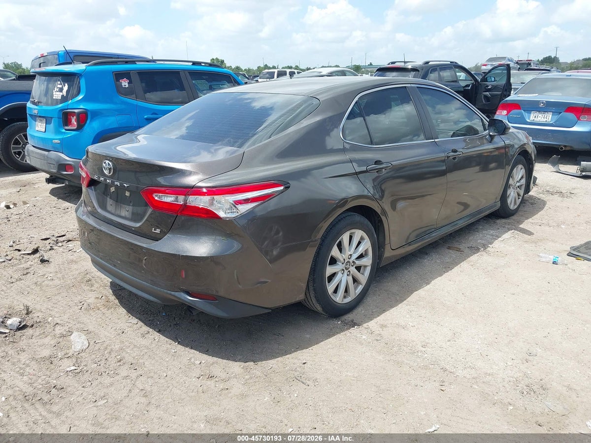 2018 TOYOTA CAMRY LE — снимка 4