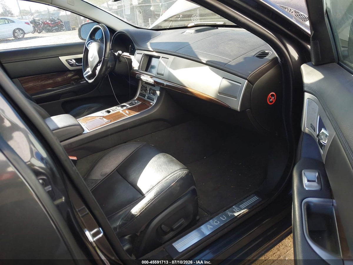 2013 JAGUAR XF I4 T — снимка 5