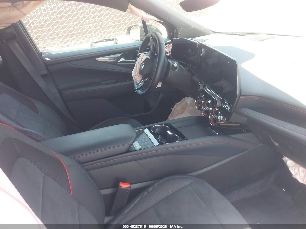 2024 CHEVROLET BLAZER EV EAWD RS — снимка 5