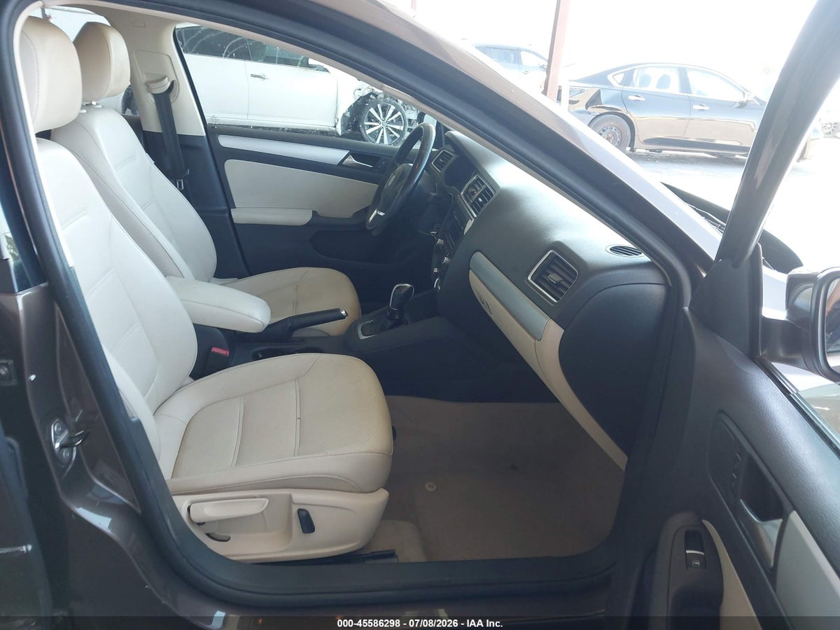 2013 VOLKSWAGEN JETTA 2.5L SE — снимка 5