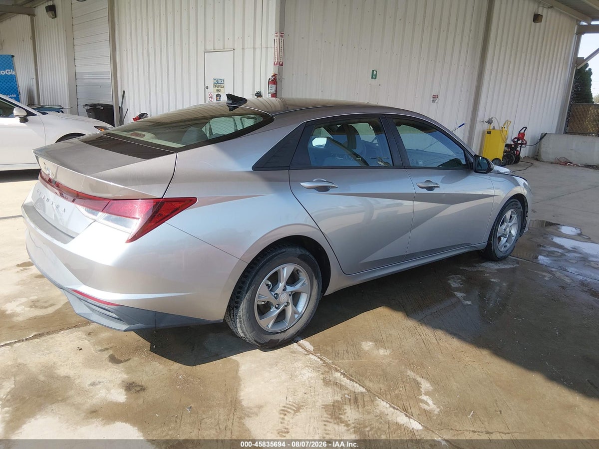 2021 HYUNDAI ELANTRA SE — снимка 4