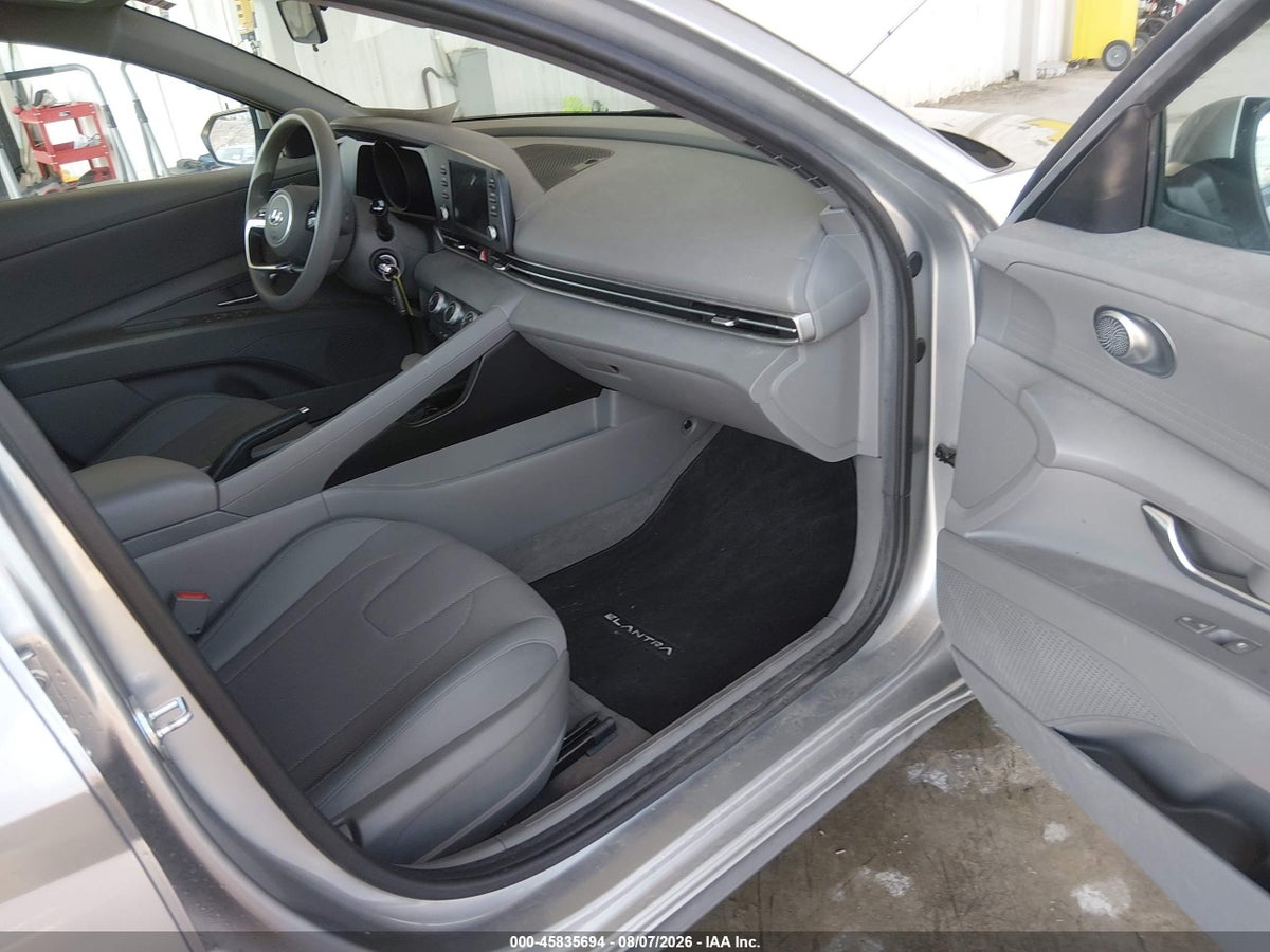 2021 HYUNDAI ELANTRA SE — снимка 5