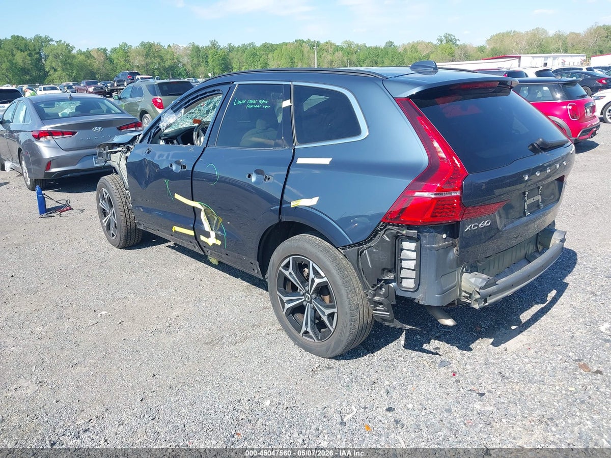 2022 VOLVO XC60 B5 MOMENTUM — снимка 3
