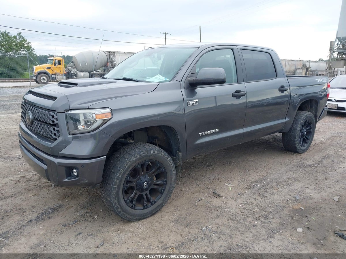 2018 TOYOTA TUNDRA SR5 5.7L V8 — снимка 2