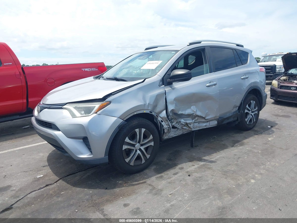 2017 TOYOTA RAV4 LE — снимка 2