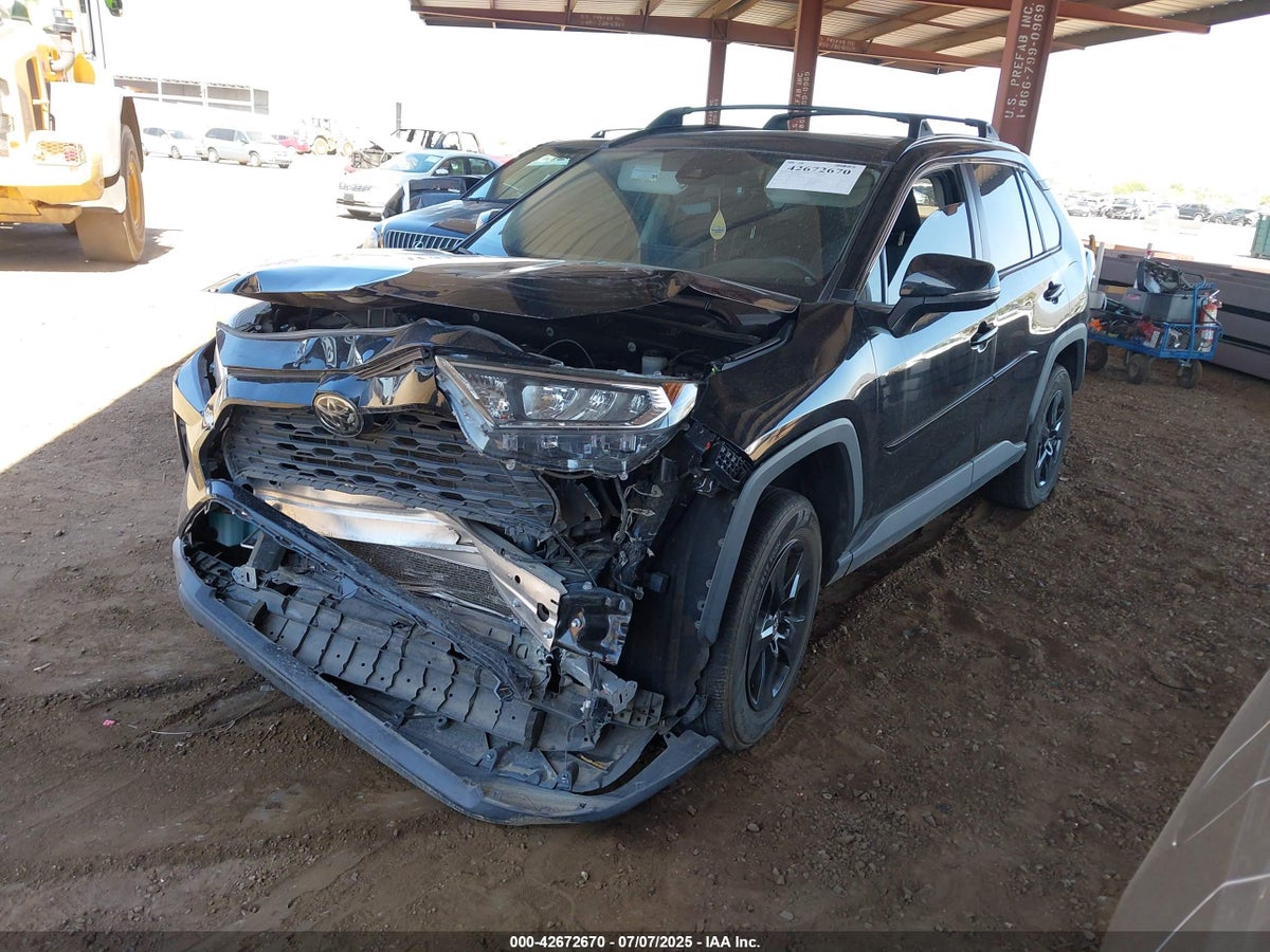 2019 TOYOTA RAV4 XLE — снимка 2