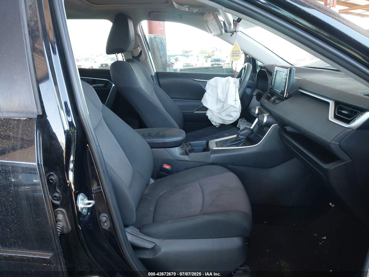 2019 TOYOTA RAV4 XLE — снимка 5