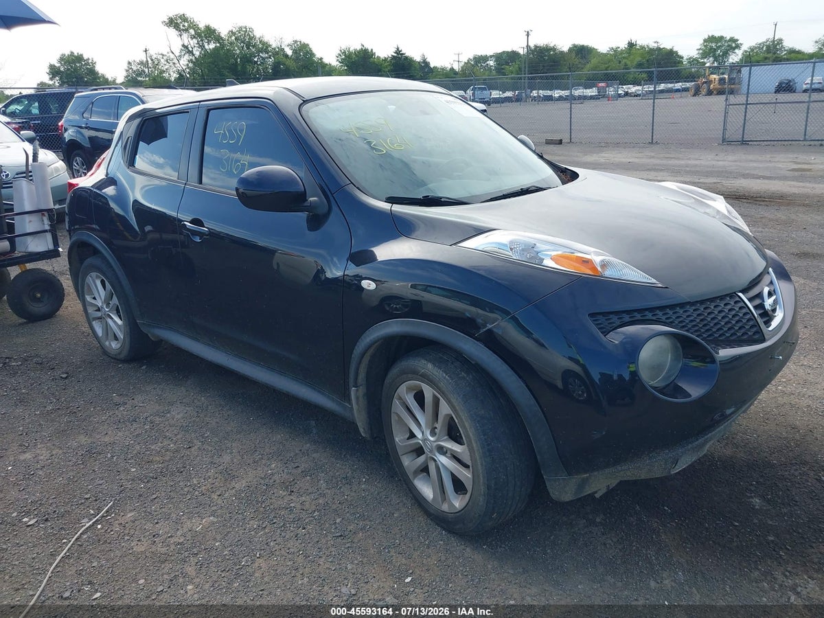 2011 NISSAN JUKE S