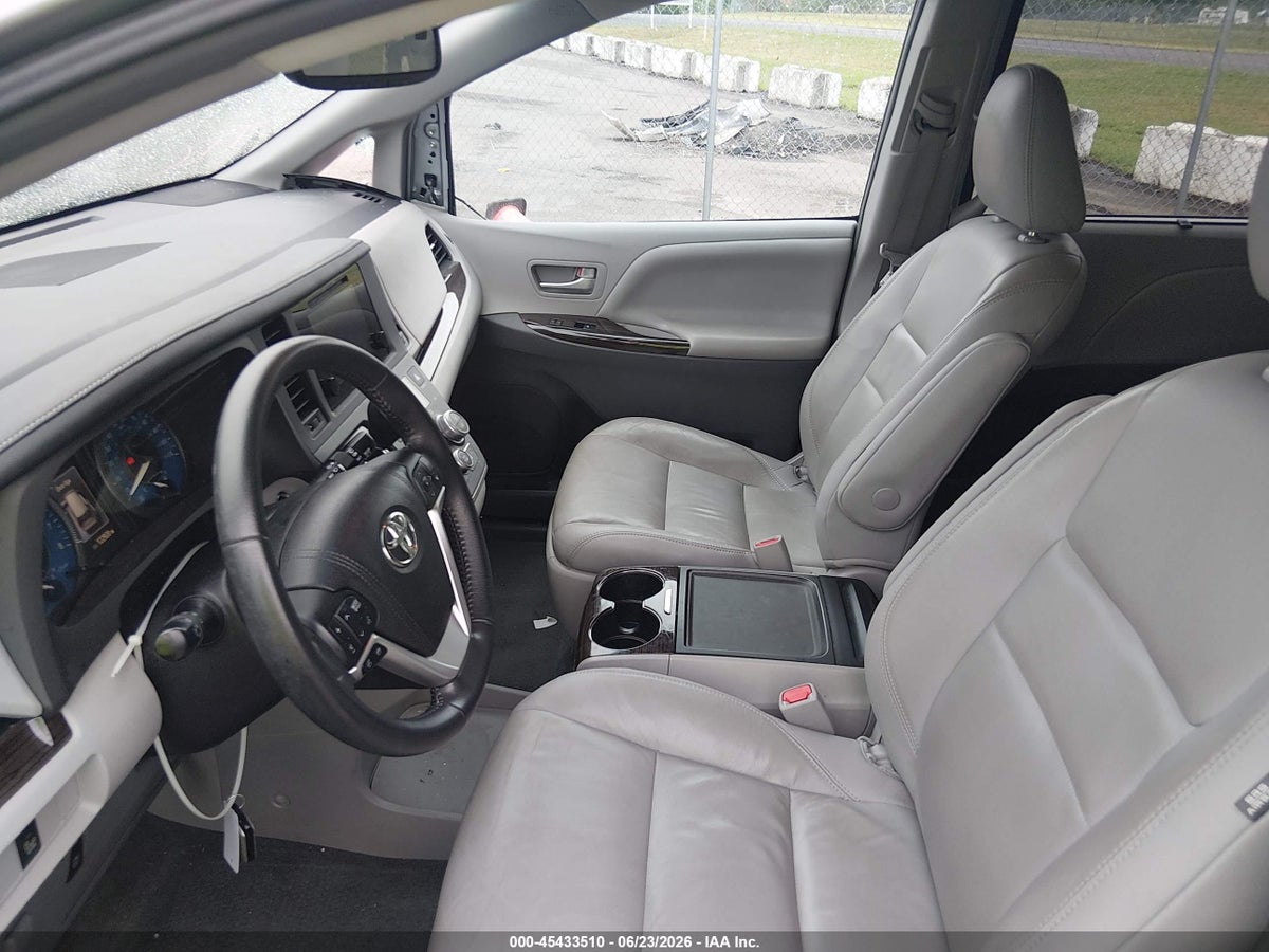 2016 TOYOTA SIENNA XLE 8 PASSENGER — снимка 5