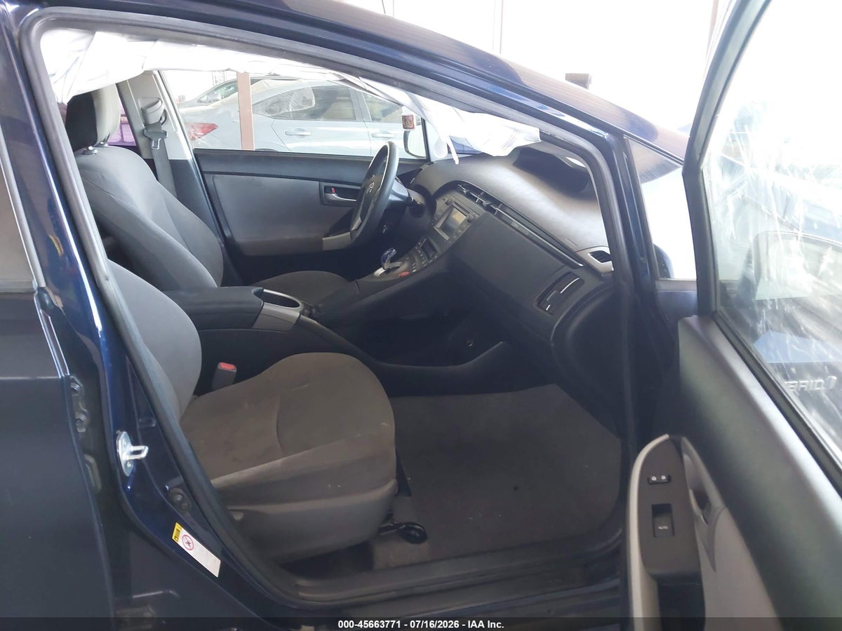 2015 TOYOTA PRIUS TWO — снимка 5