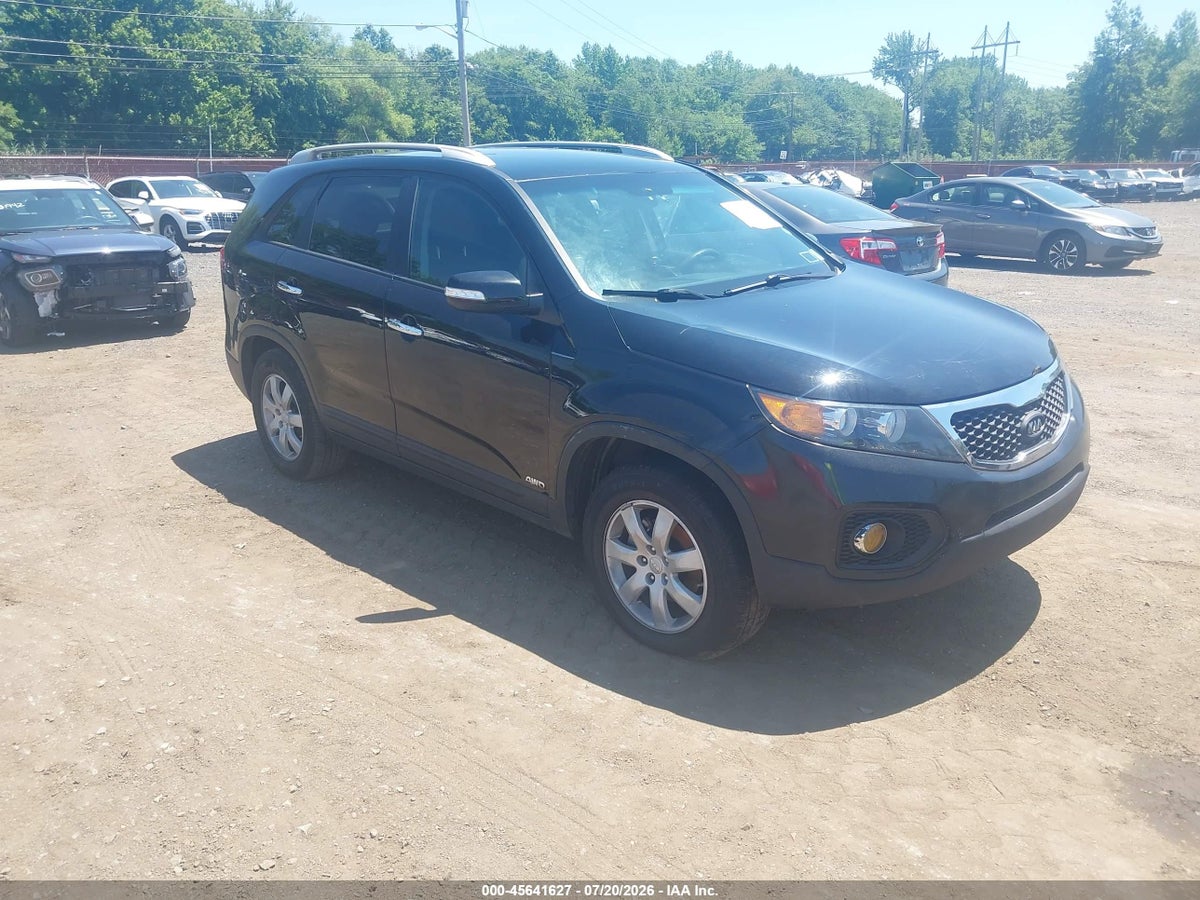 2013 KIA SORENTO LX V6