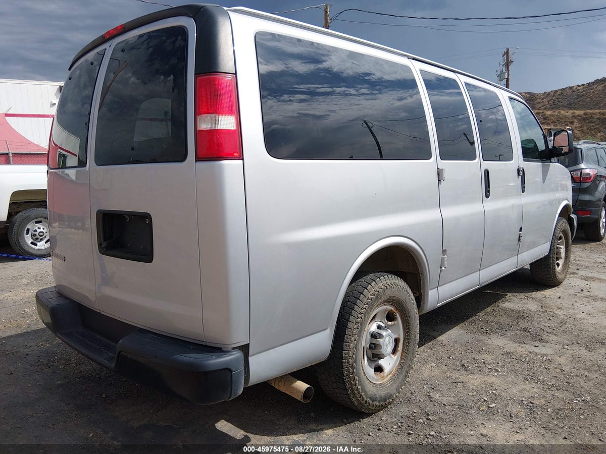 2018 CHEVROLET EXPRESS 2500 LS — снимка 4