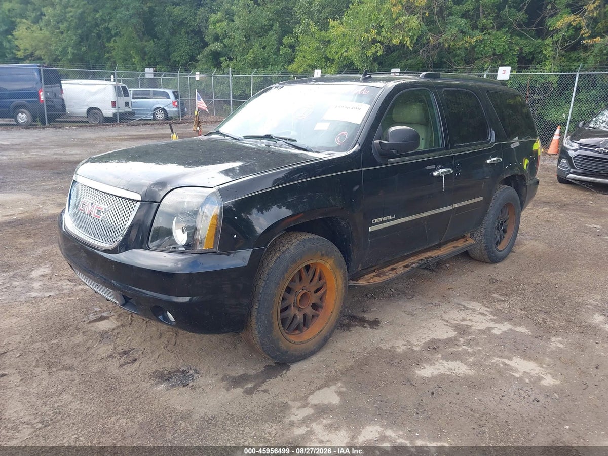 2011 GMC YUKON DENALI — снимка 2
