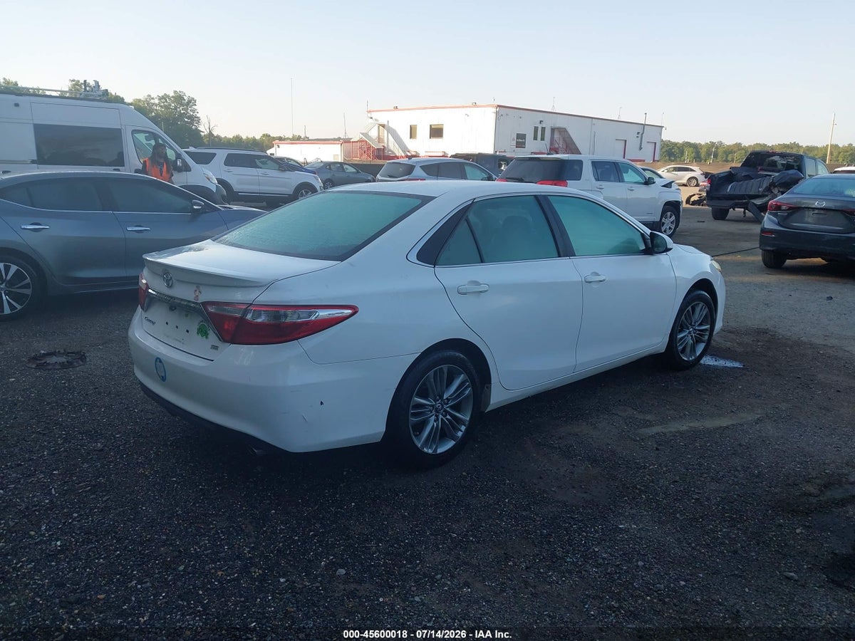 2016 TOYOTA CAMRY SE — снимка 4