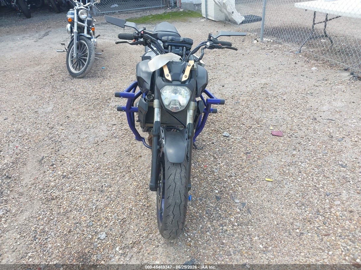 2015 YAMAHA FZ07 — снимка 5